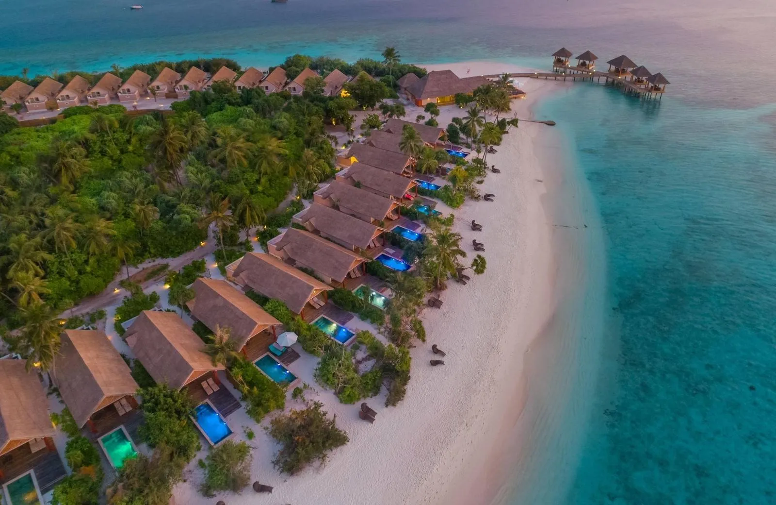 Kudafushi Resort & Spa 5*
