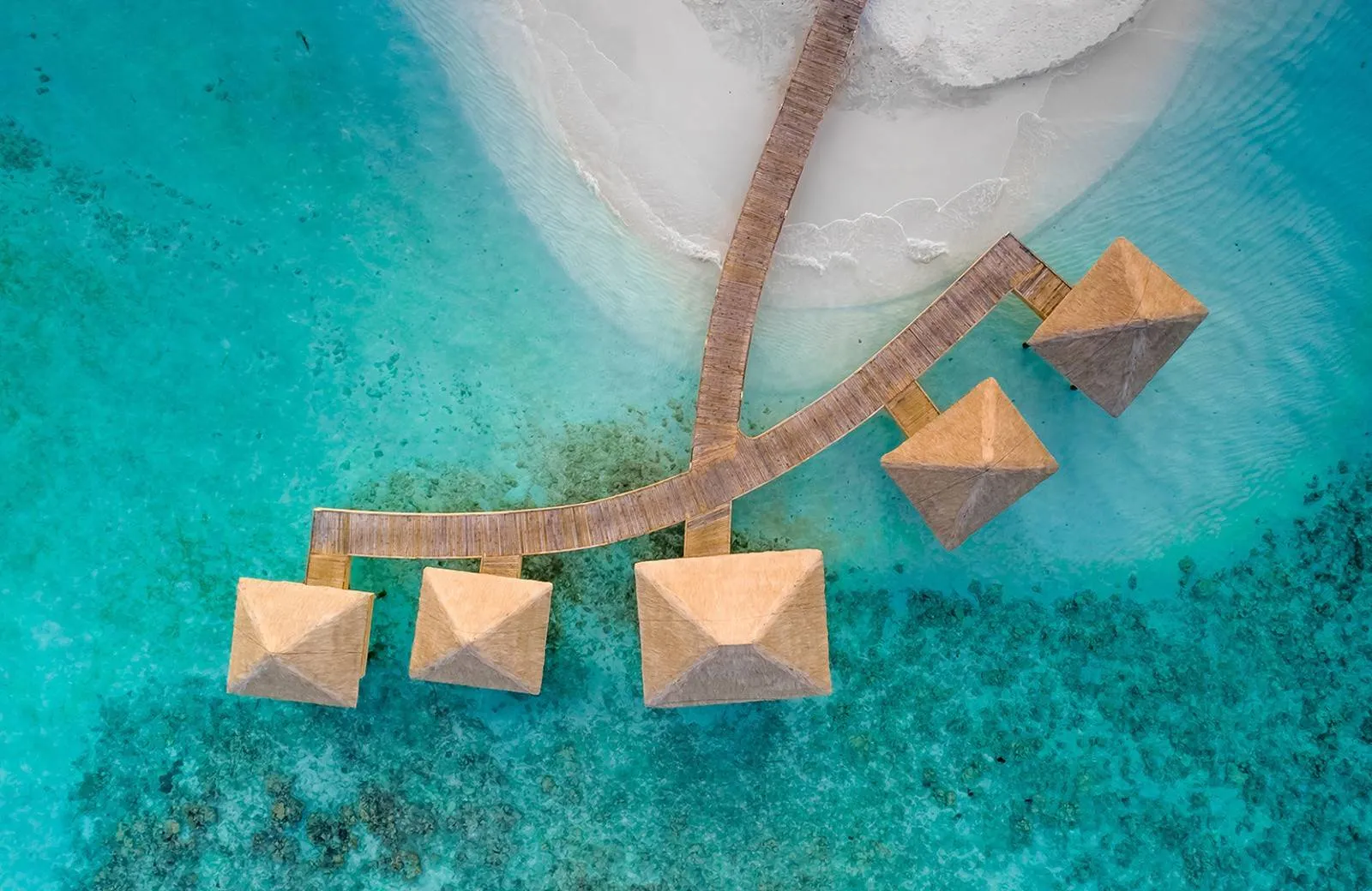 Kudafushi Resort & Spa 5*