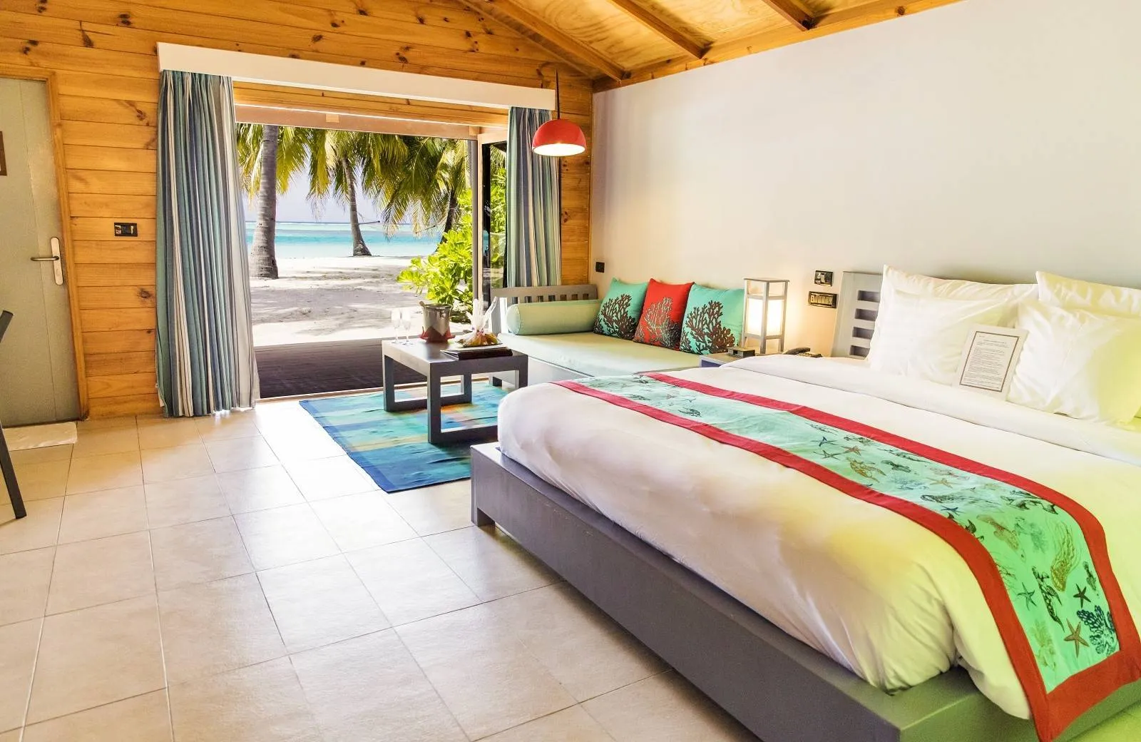 Meeru Island Resort & Spa 4*