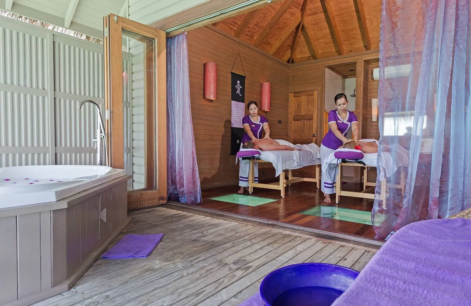 Meeru Island Resort & Spa 4*