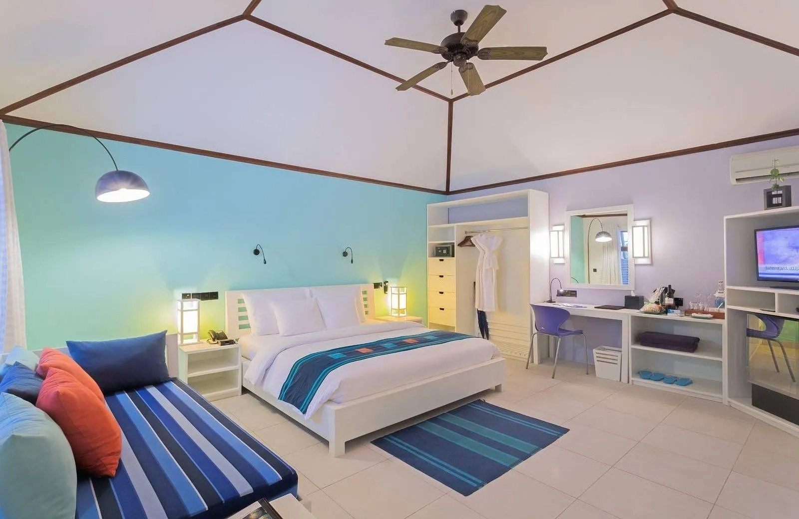 Meeru Island Resort & Spa 4*