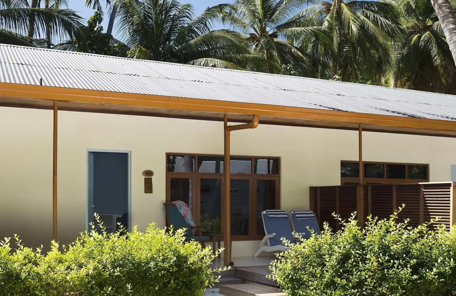 Meeru Island Resort & Spa 4*