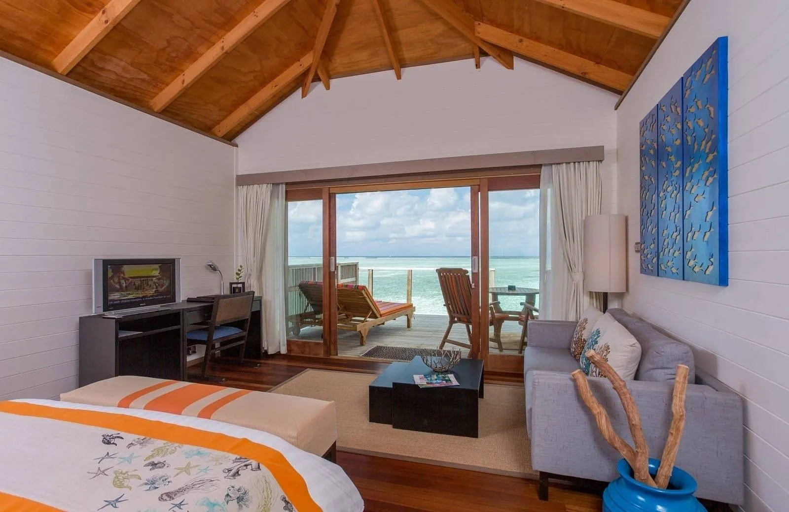 Meeru Island Resort & Spa 4*