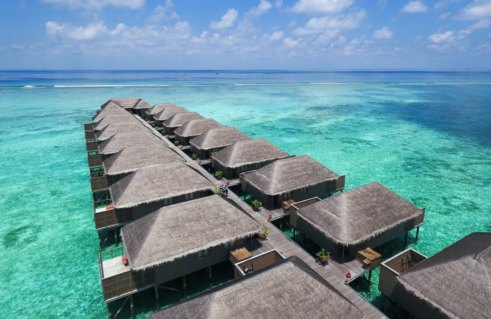 Meeru Island Resort & Spa 4*