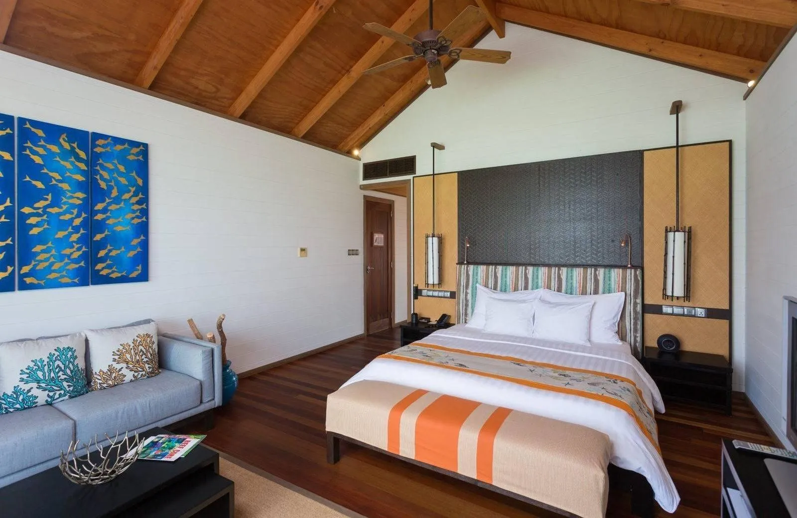 Meeru Island Resort & Spa 4*