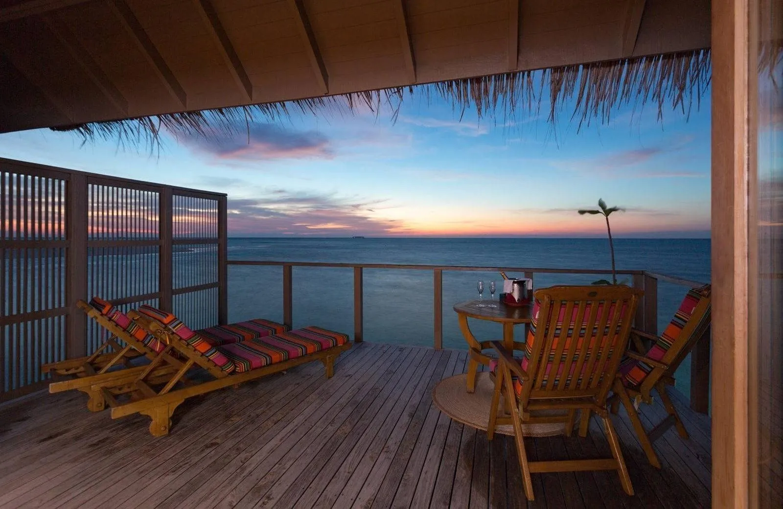 Meeru Island Resort & Spa 4*