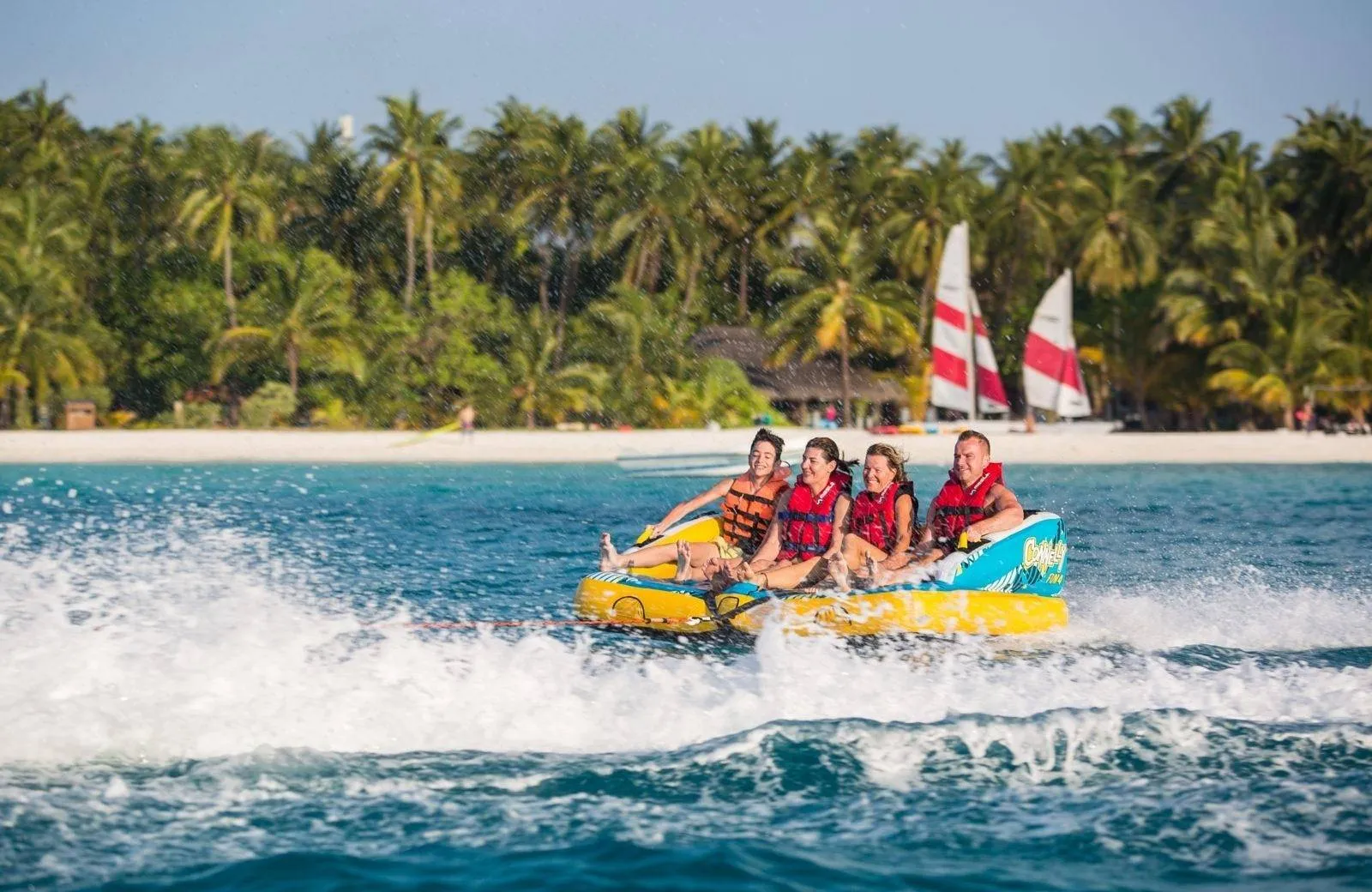 Meeru Island Resort & Spa 4*