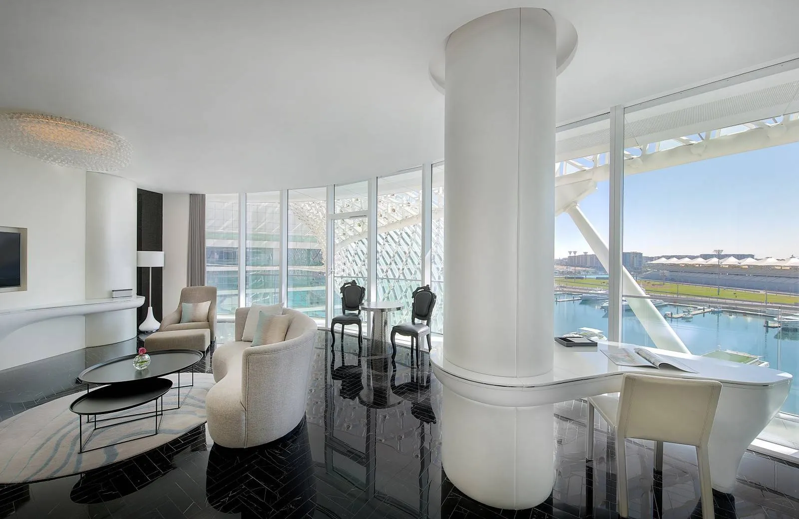 W Abu Dhabi - Yas Island 5*