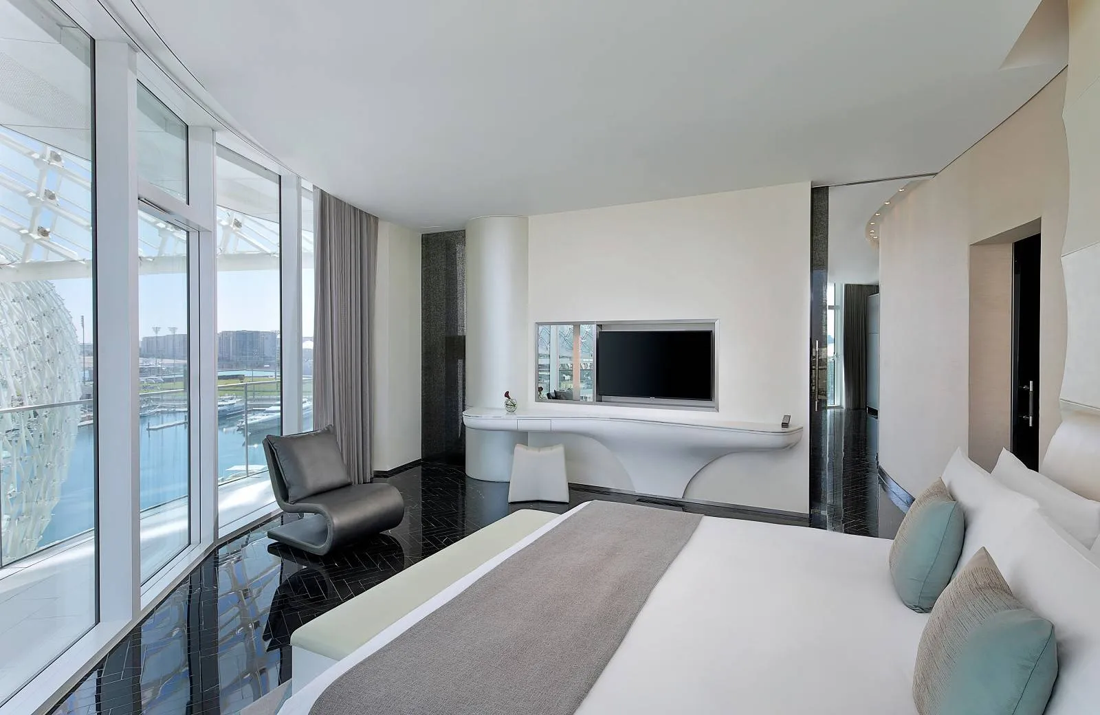 W Abu Dhabi - Yas Island 5*