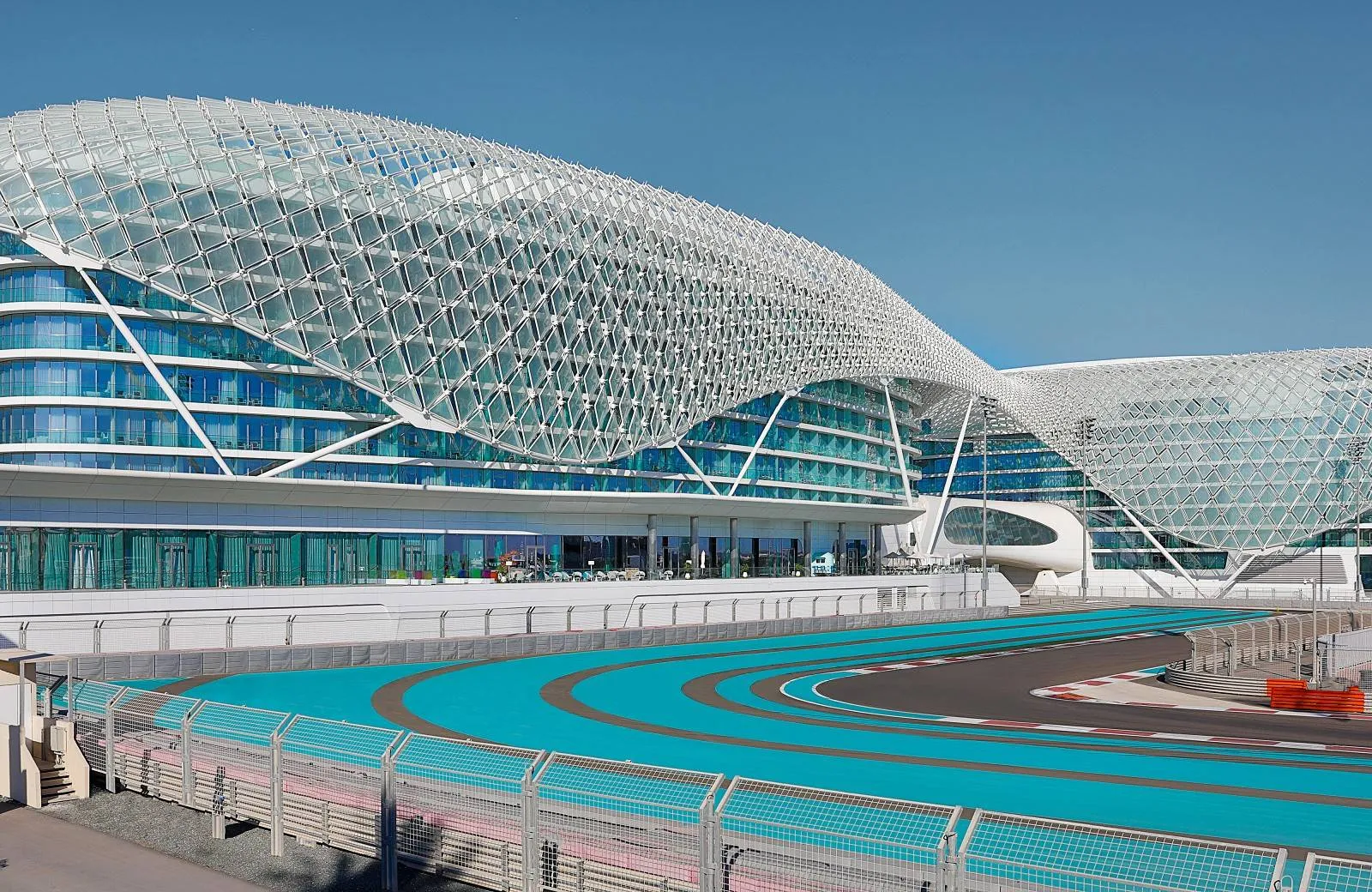 W Abu Dhabi - Yas Island 5*