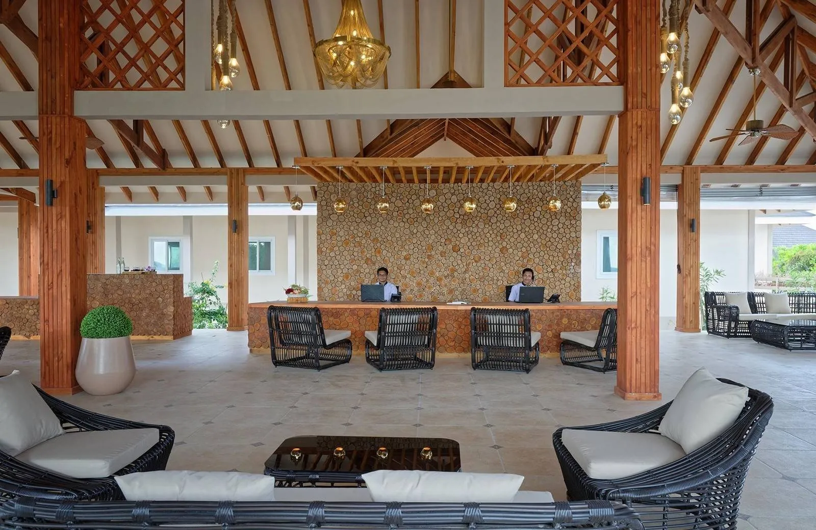 Brennia Kottefaru 5*