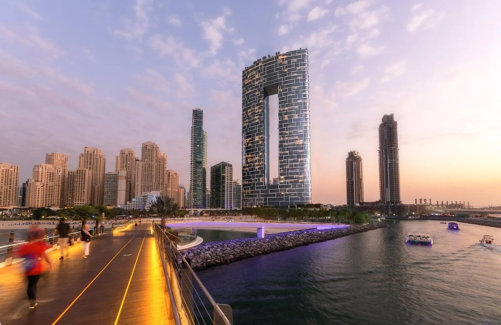 Address Beach Resort 5*