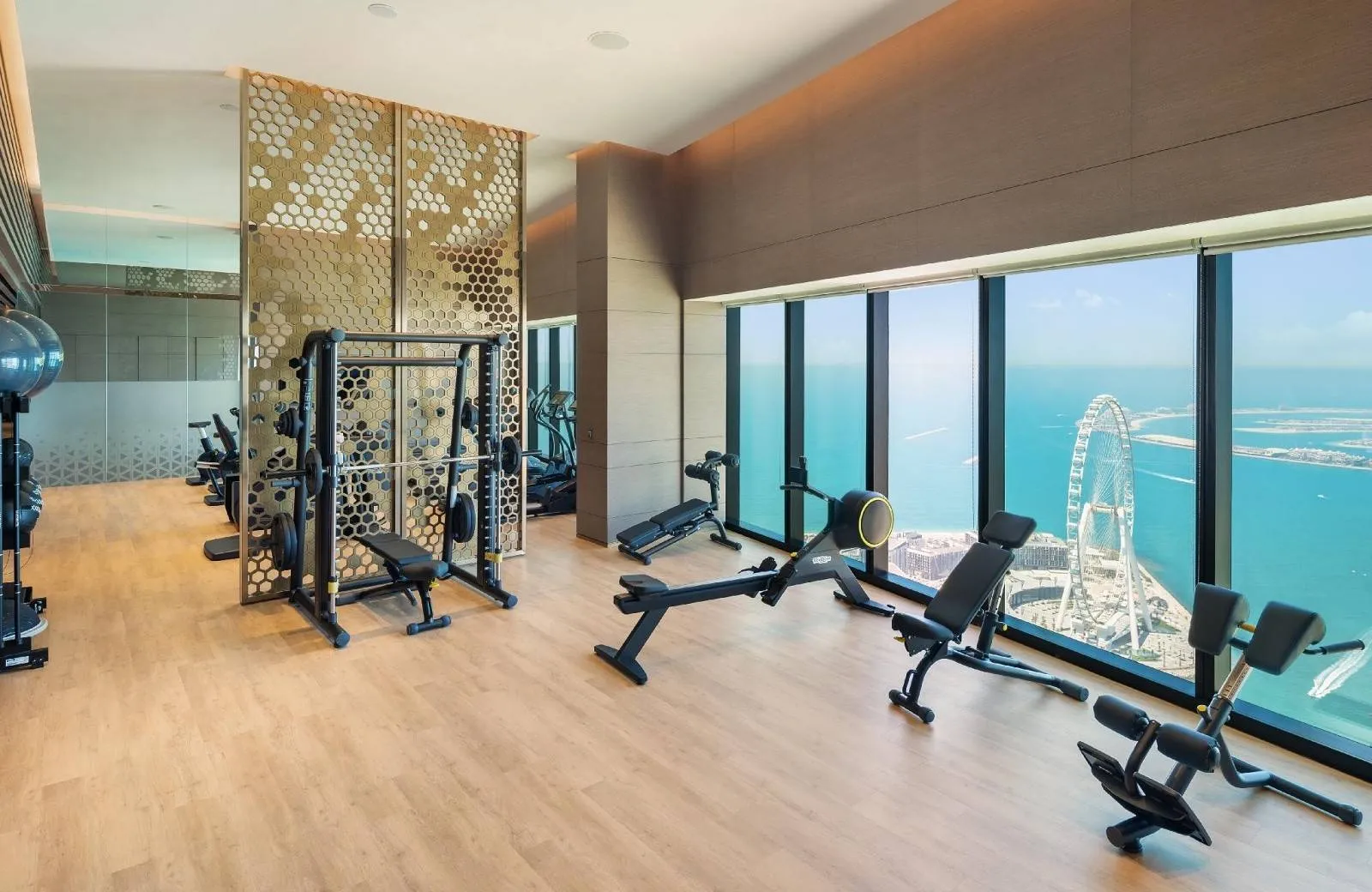 Address Beach Resort 5*