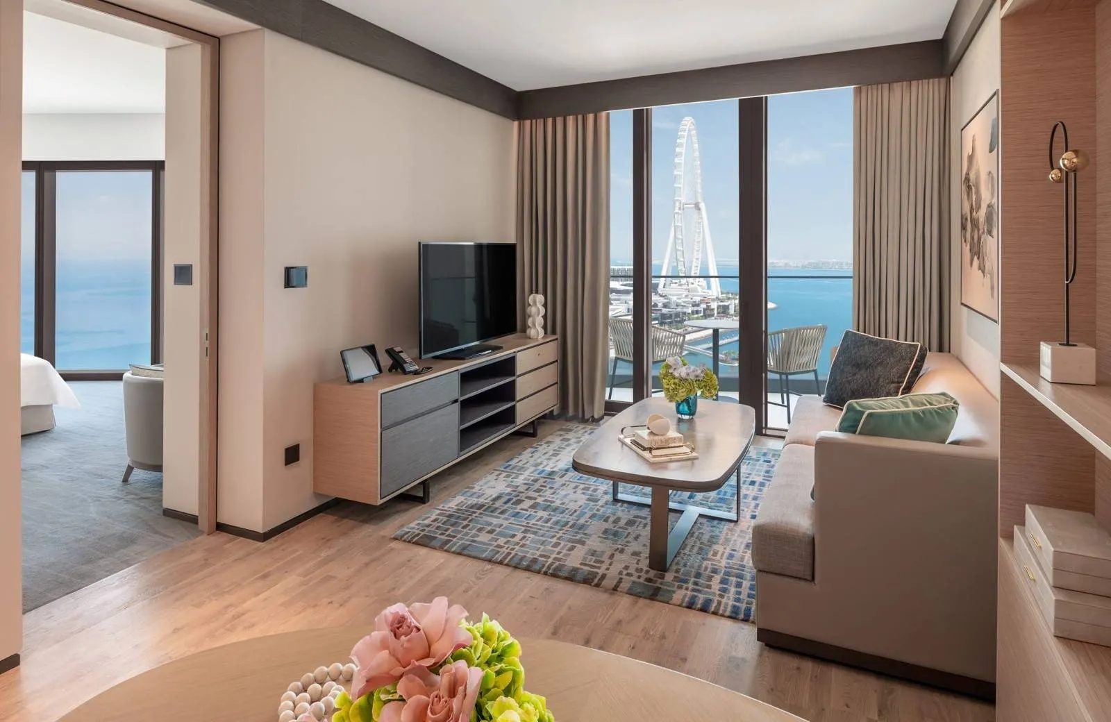 Address Beach Resort 5*