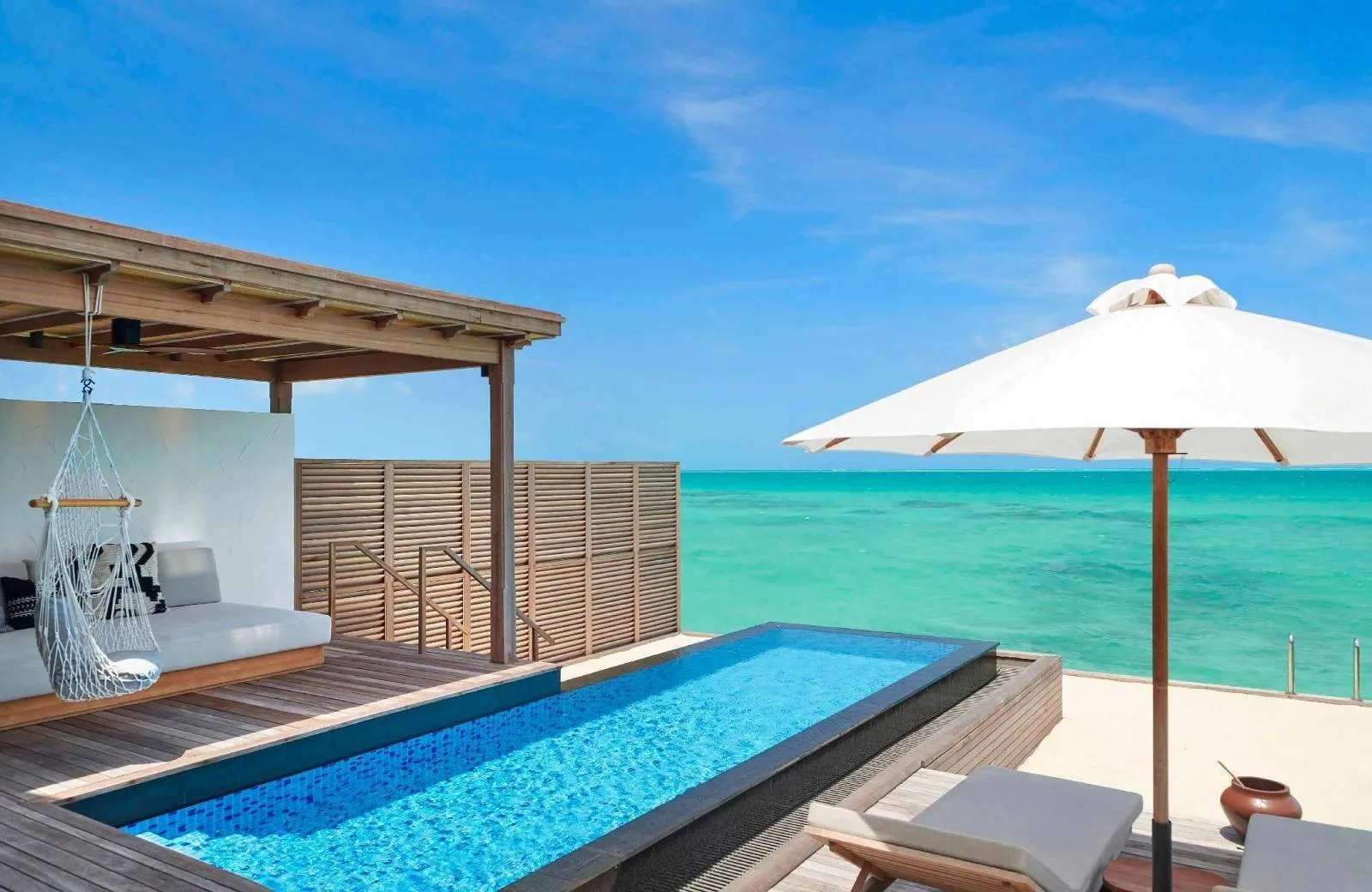 Sirru Fen Fushi Private Lagoon Resort 5*