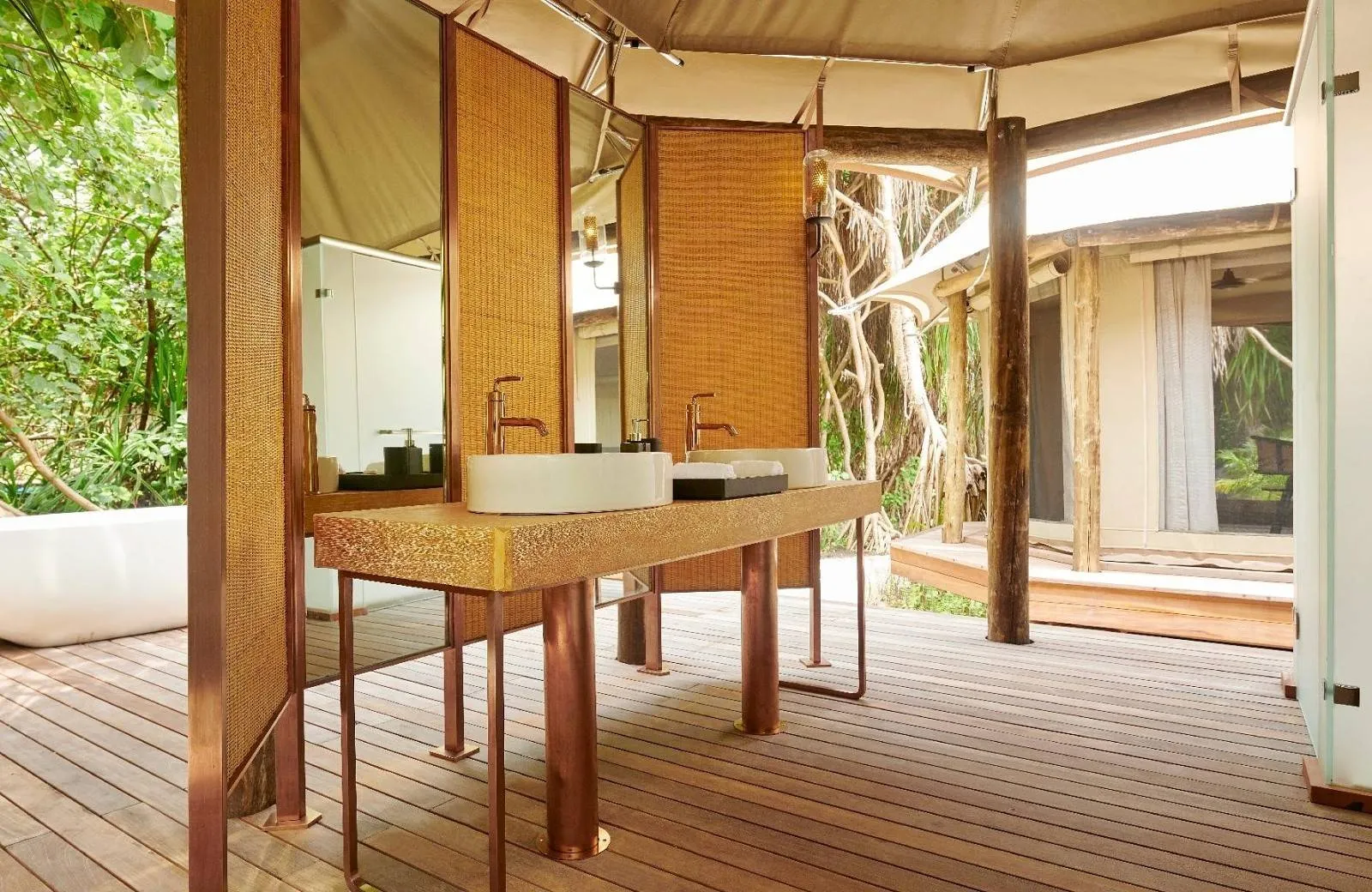 Sirru Fen Fushi Private Lagoon Resort 5*