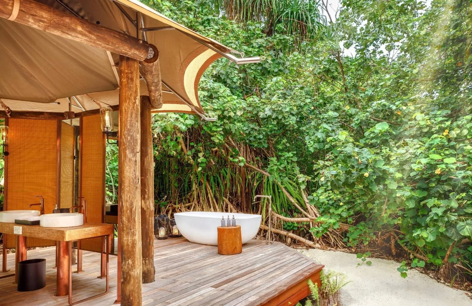 Sirru Fen Fushi Private Lagoon Resort 5*