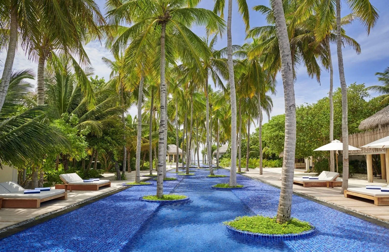 Sirru Fen Fushi Private Lagoon Resort 5*