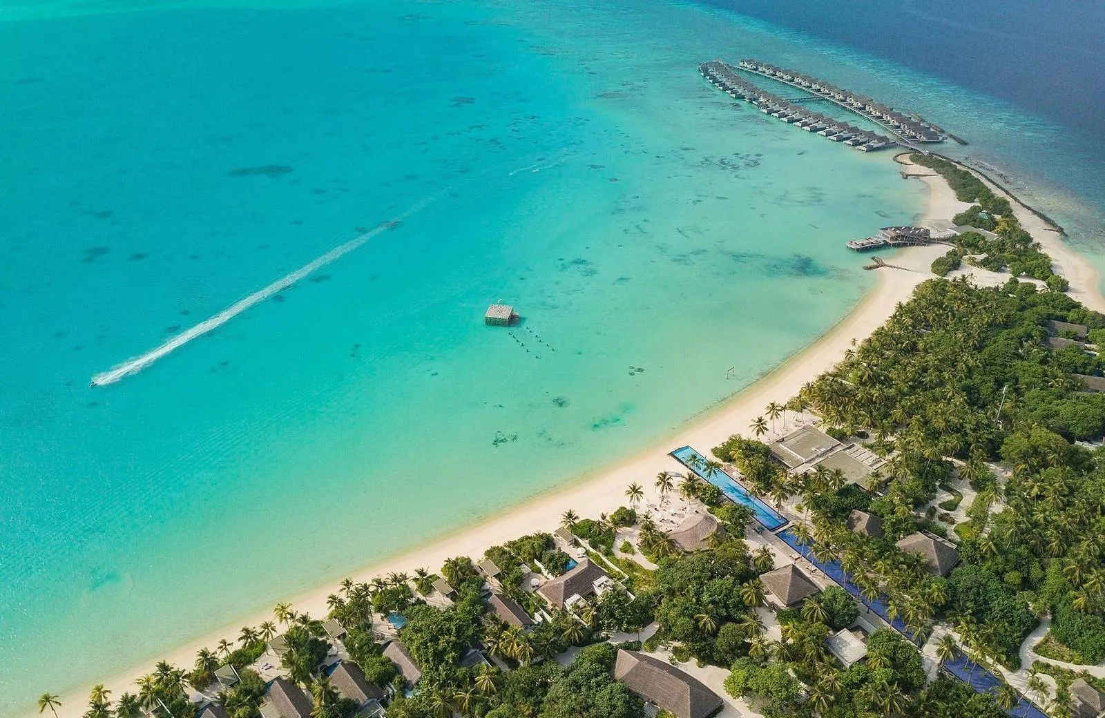 Sirru Fen Fushi Private Lagoon Resort 5*