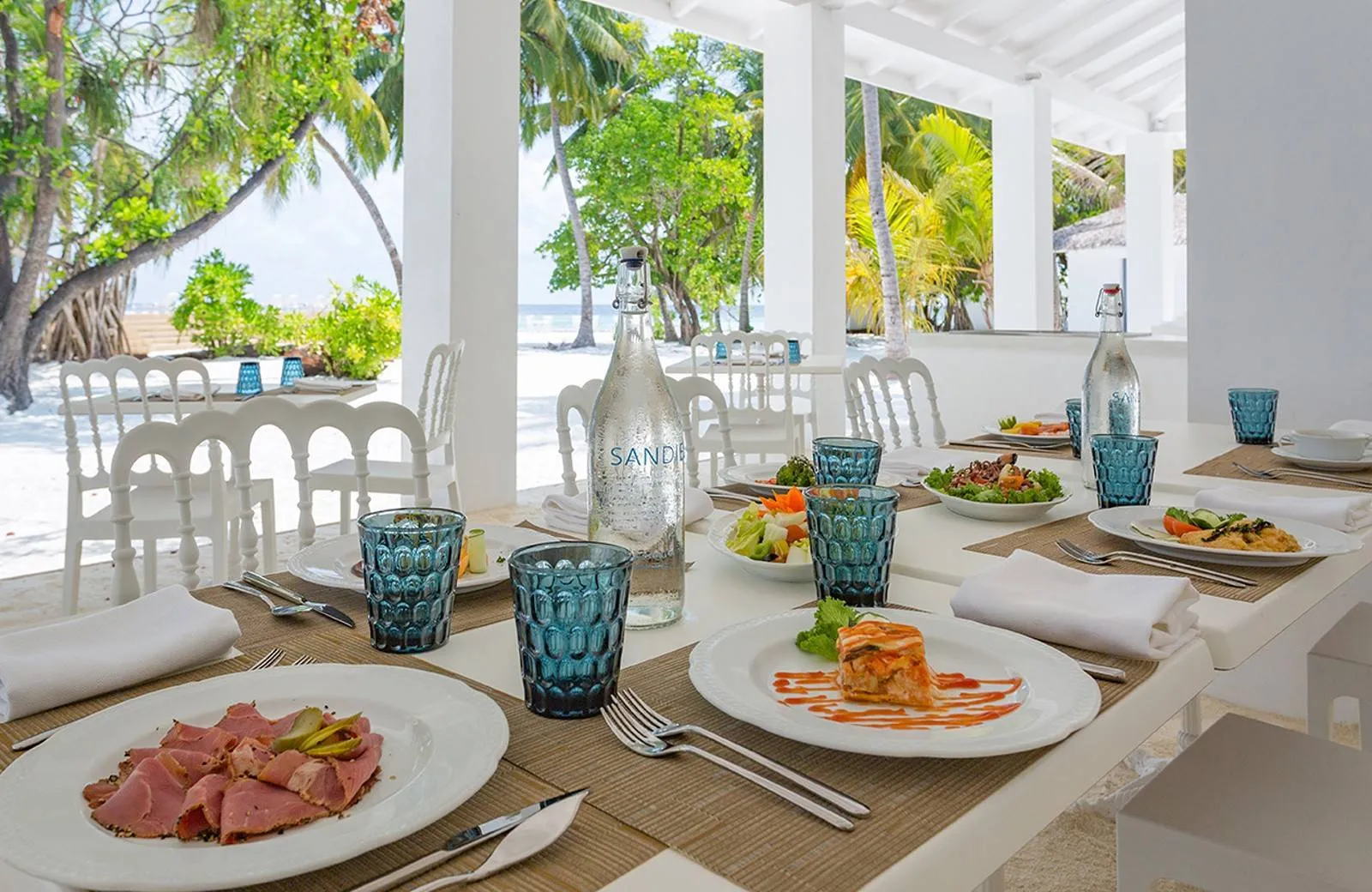 Sandies Bathala Resort 4*