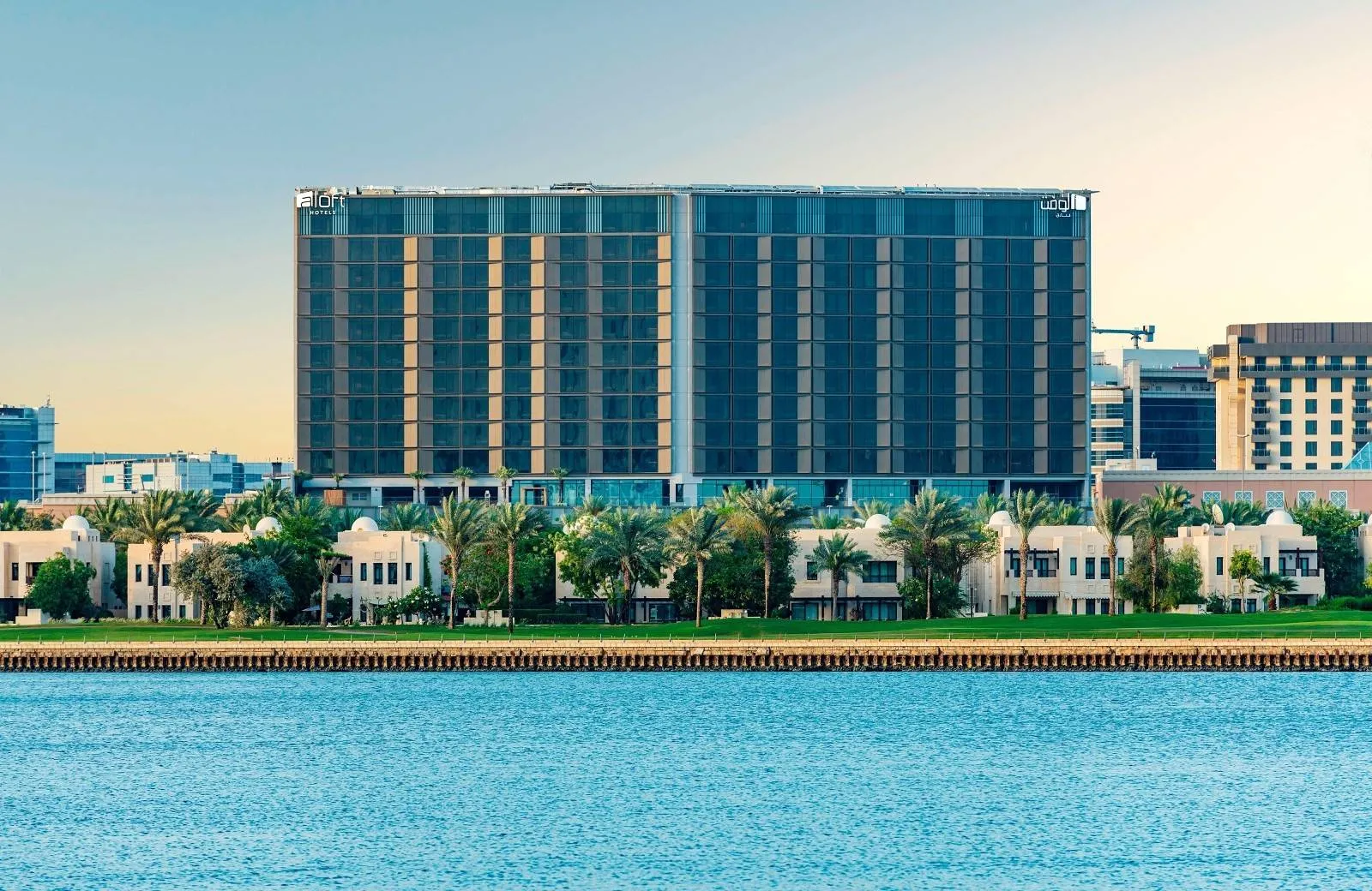 Aloft Dubai Creek 4*