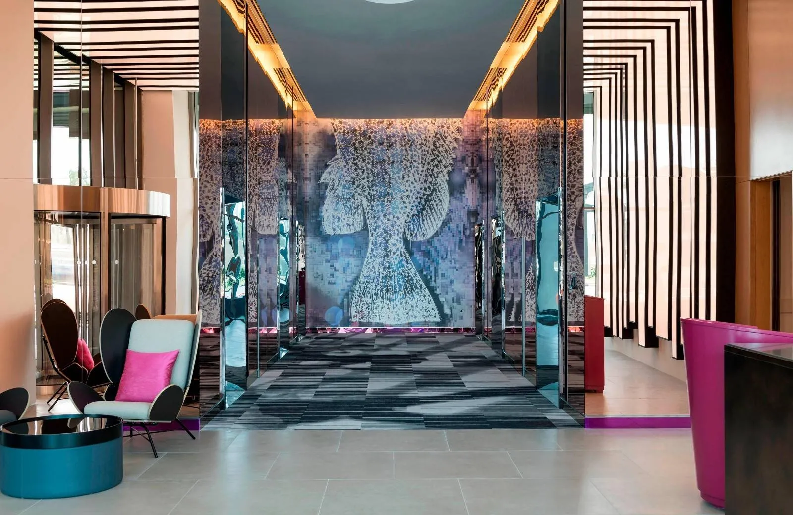 Aloft Dubai Creek 4*