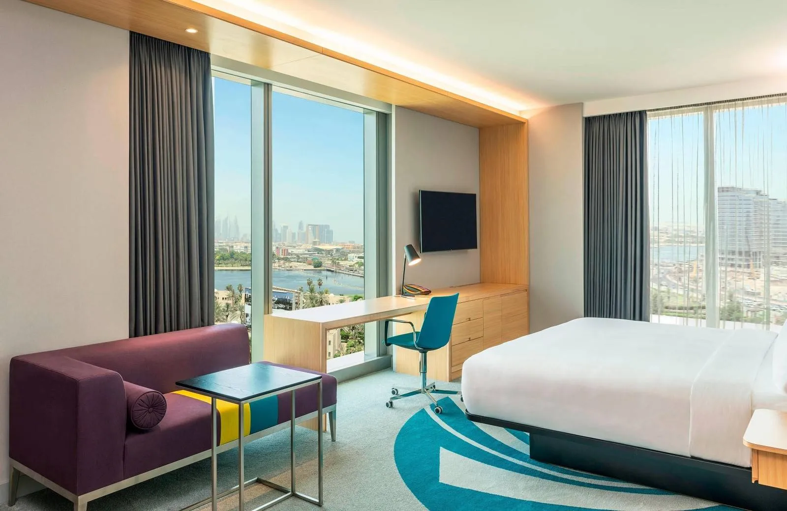 Aloft Dubai Creek 4*