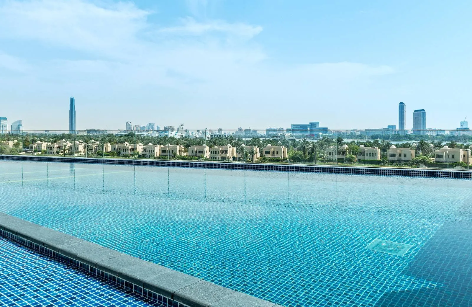 Aloft Dubai Creek 4*