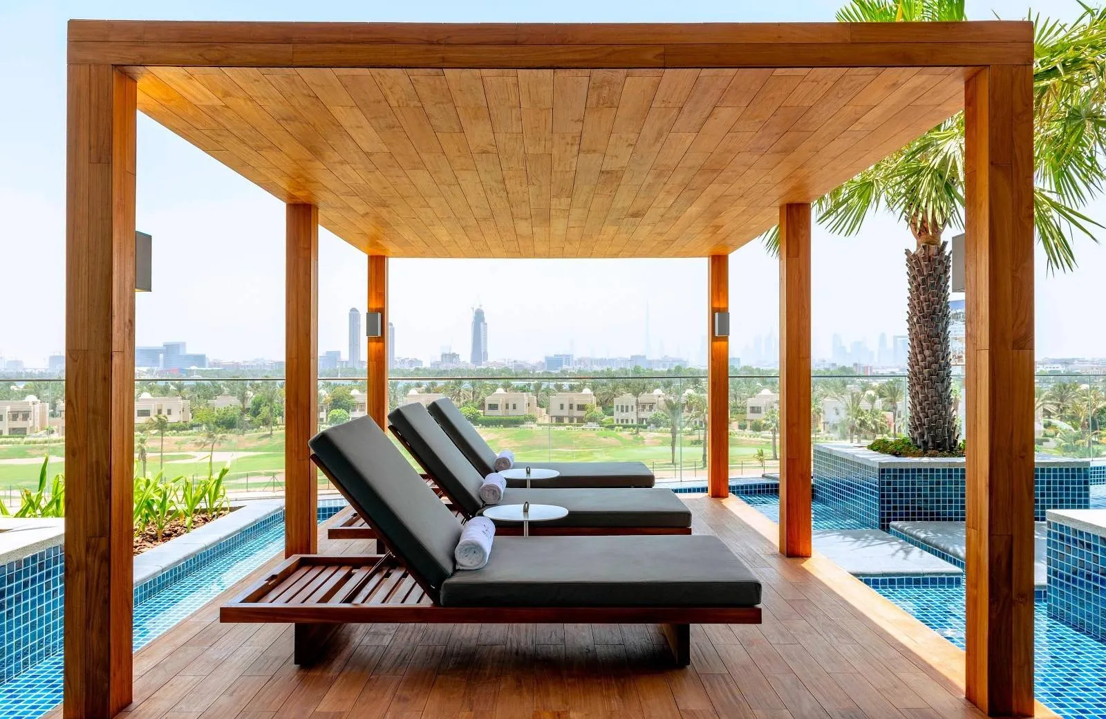 Aloft Dubai Creek 4*