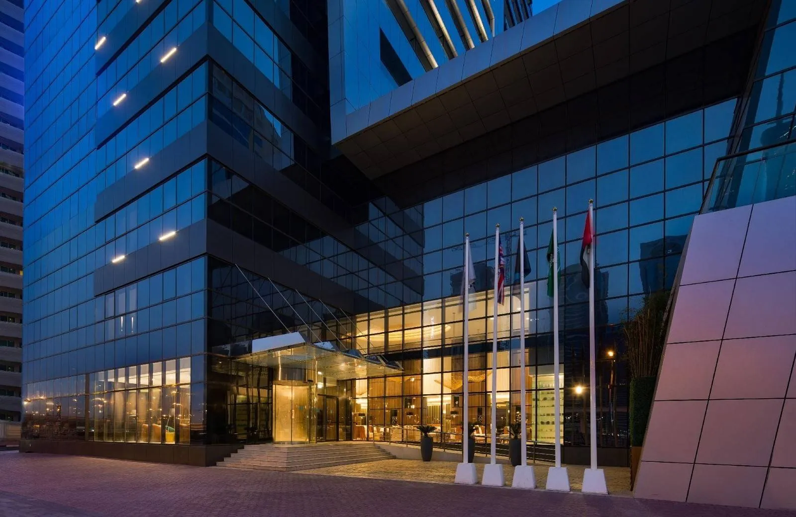 Millennium Place Dubai Marina 4*