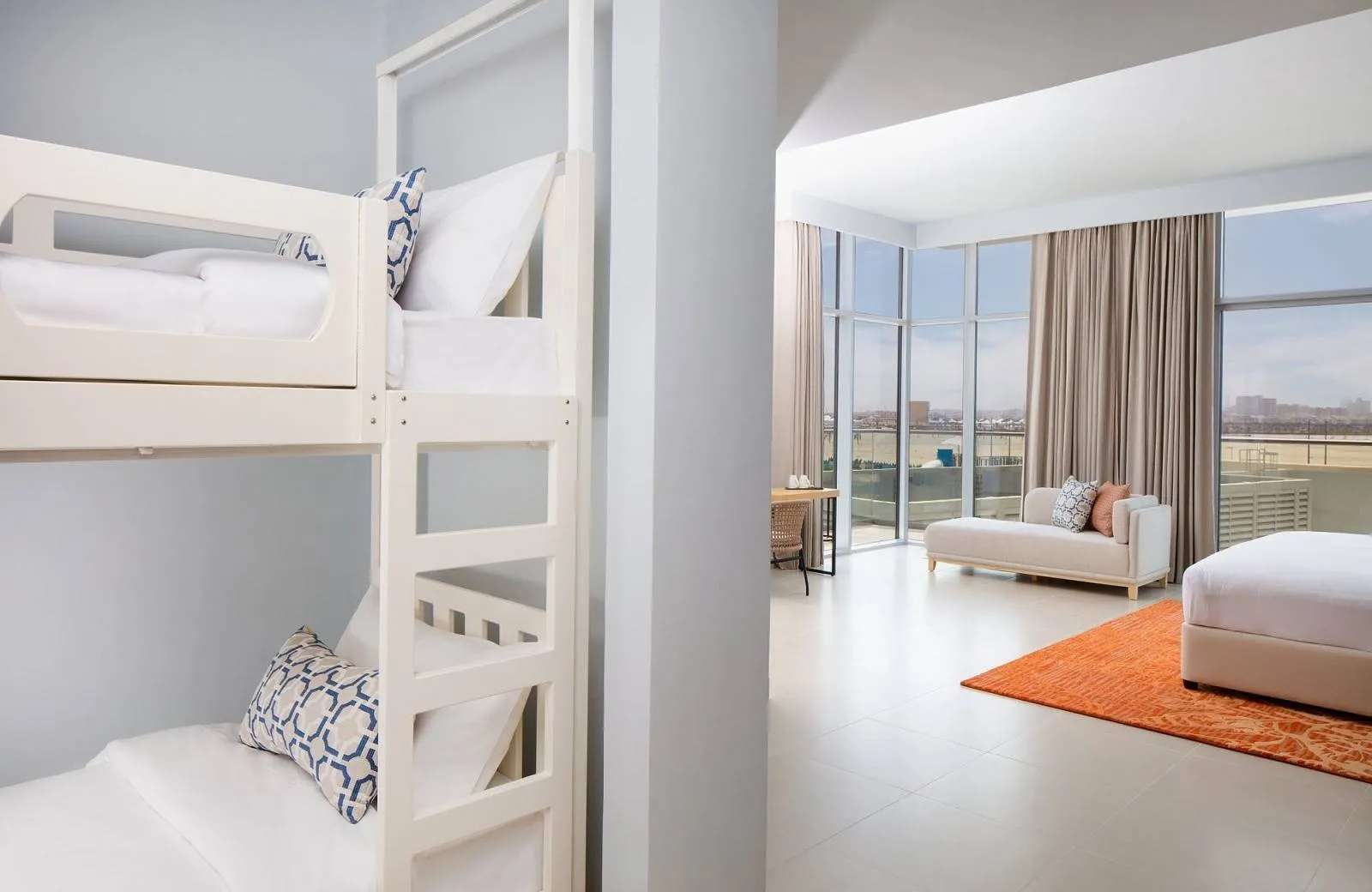 Centara Mirage Beach Resort Dubai 4*