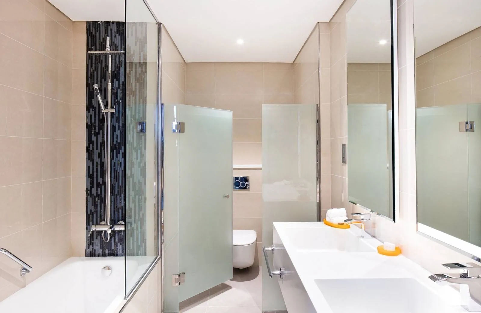 Centara Mirage Beach Resort Dubai 4*