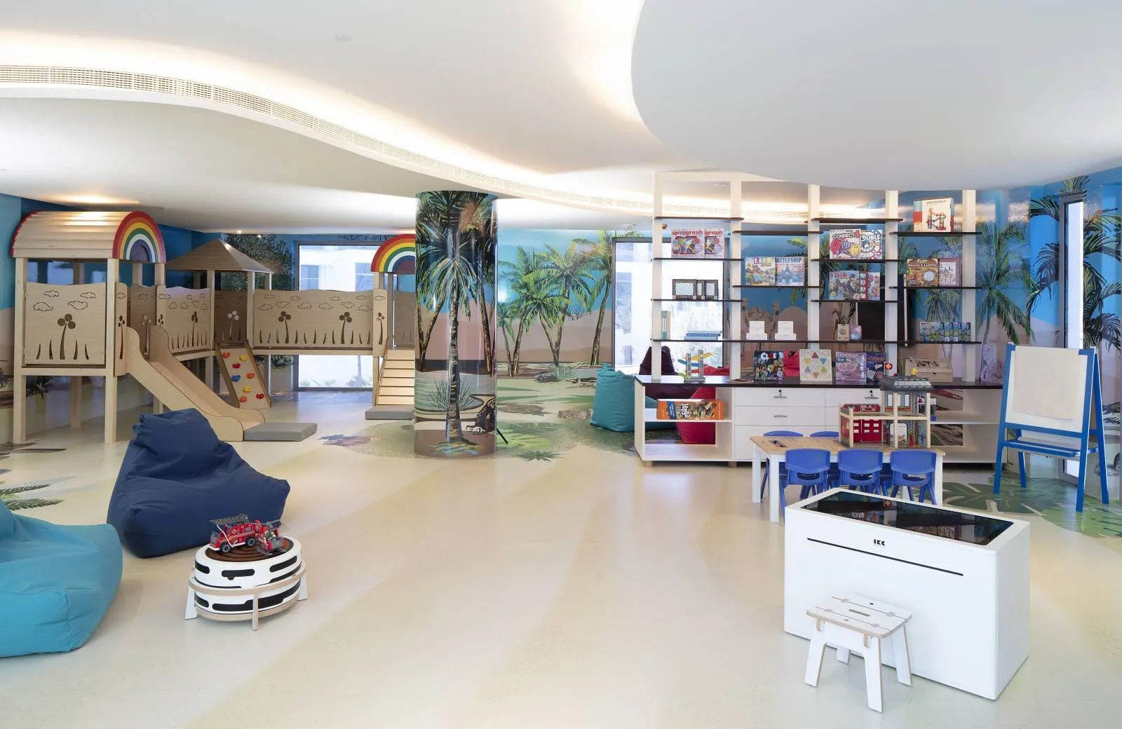 Centara Mirage Beach Resort Dubai 4*