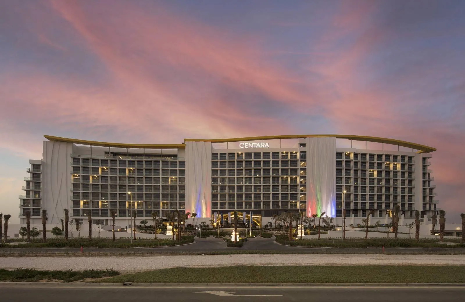 Centara Mirage Beach Resort Dubai 4*