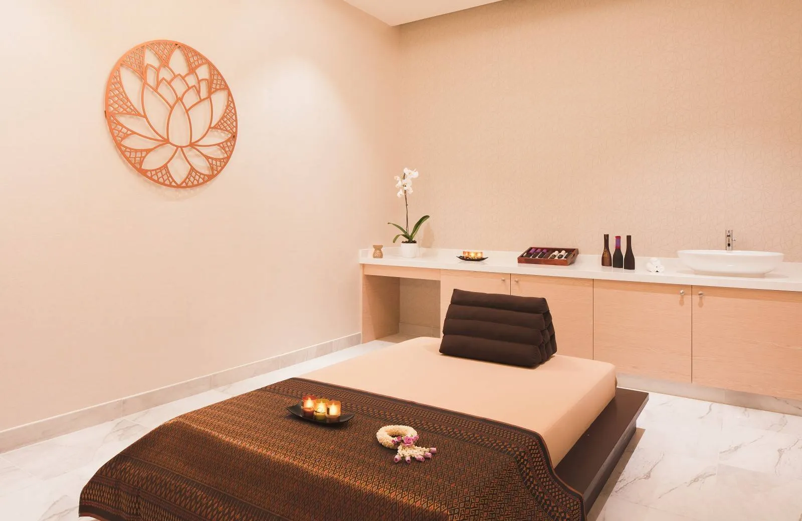 Centara Mirage Beach Resort Dubai 4*