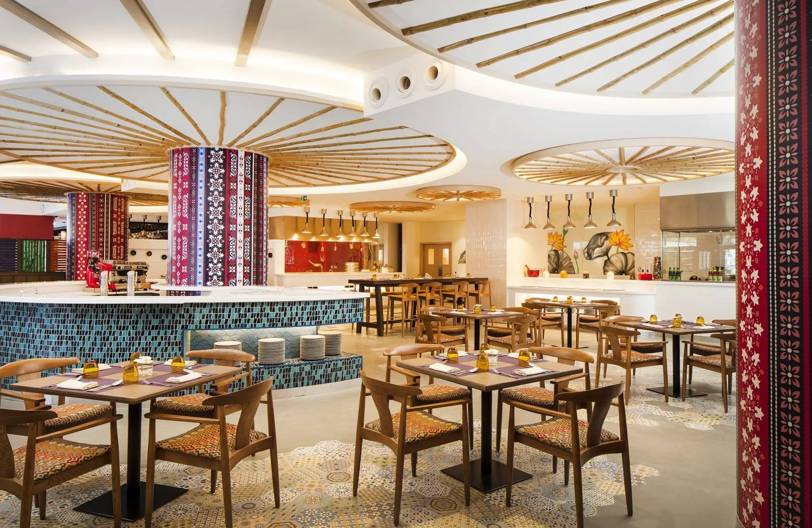 Centara Mirage Beach Resort Dubai 4*