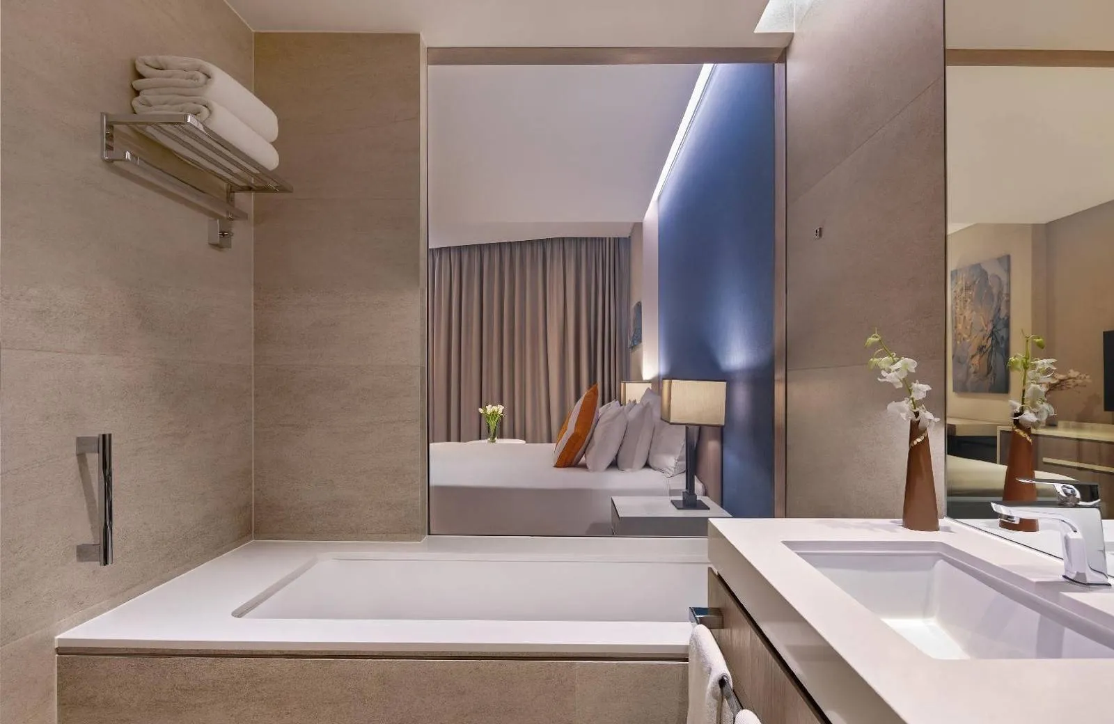 JA Lake View Hotel 5*