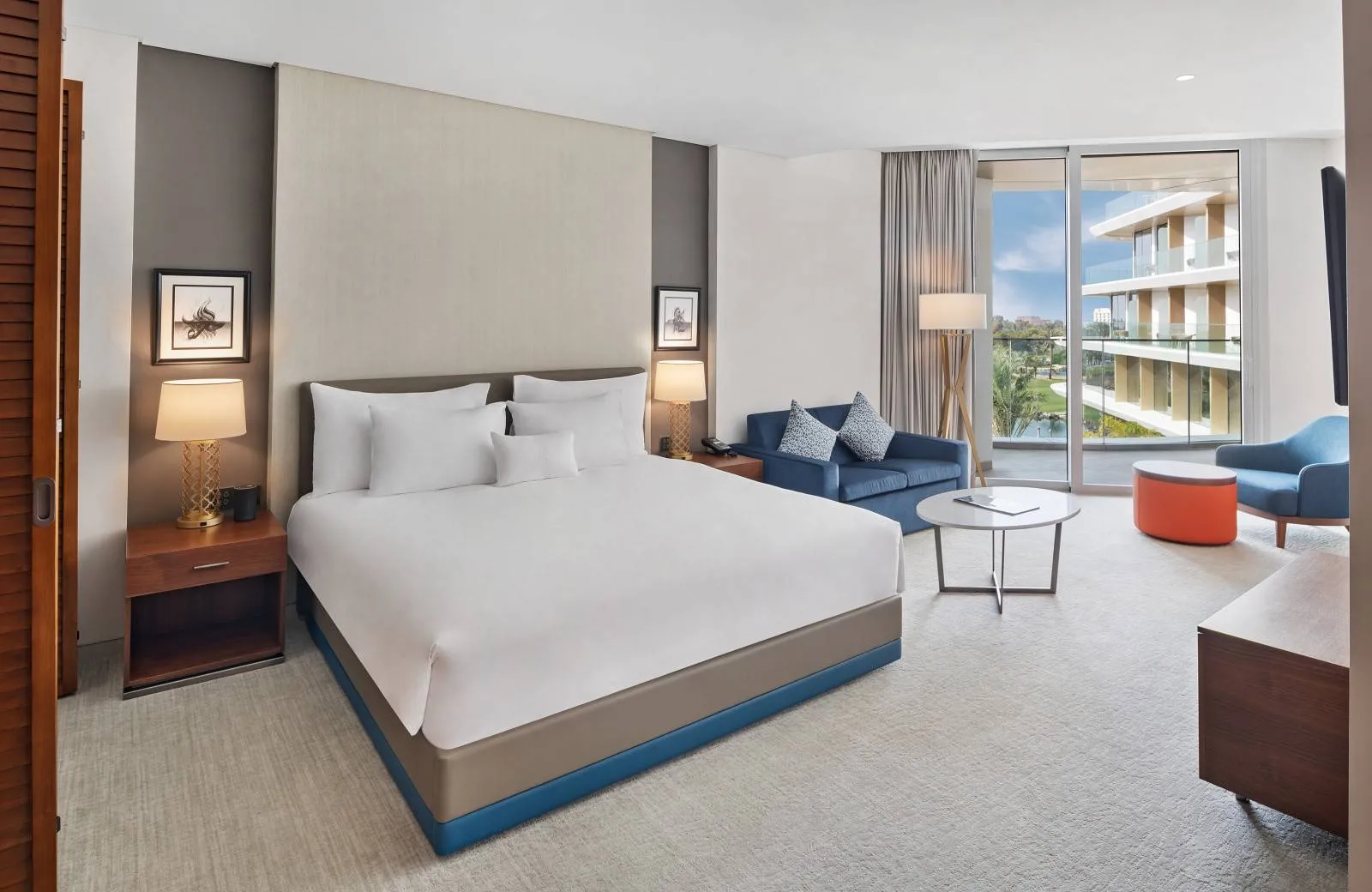 JA Lake View Hotel 5*