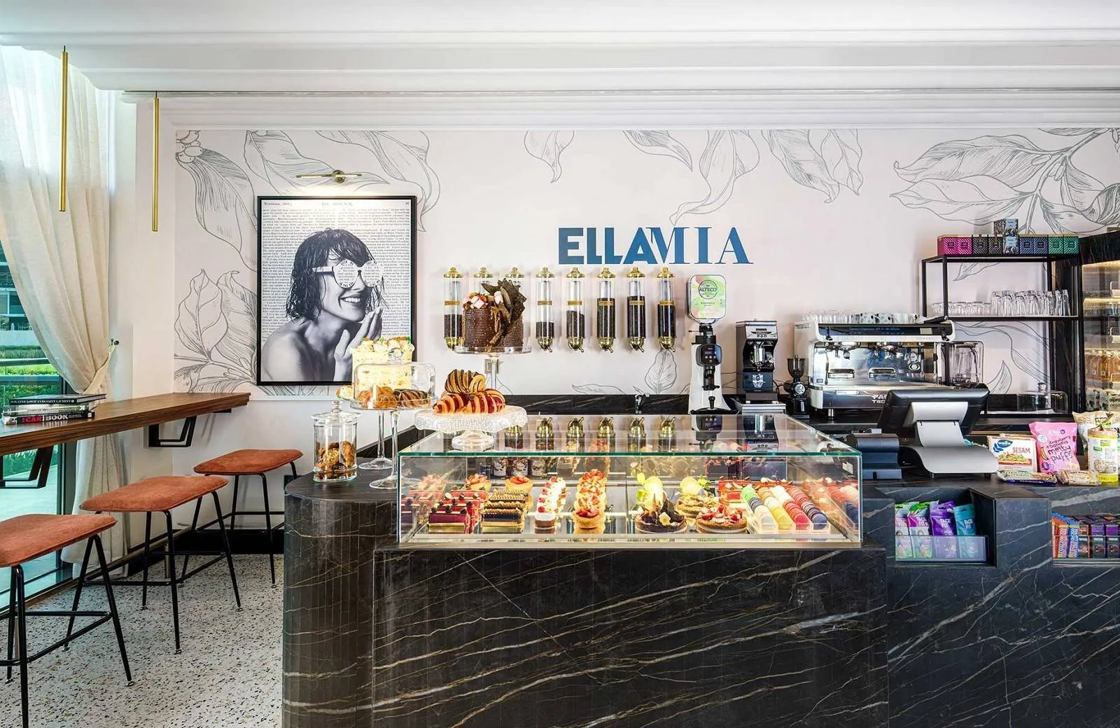 Th8 Palm Dubai Beach Resort Vignette Collection 5*