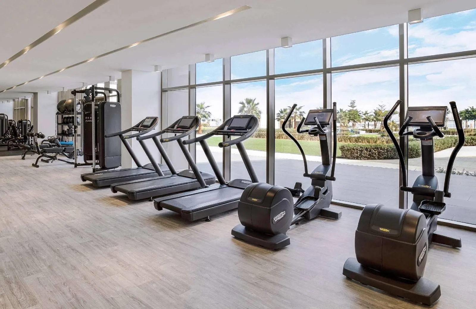 Th8 Palm Dubai Beach Resort Vignette Collection 5*