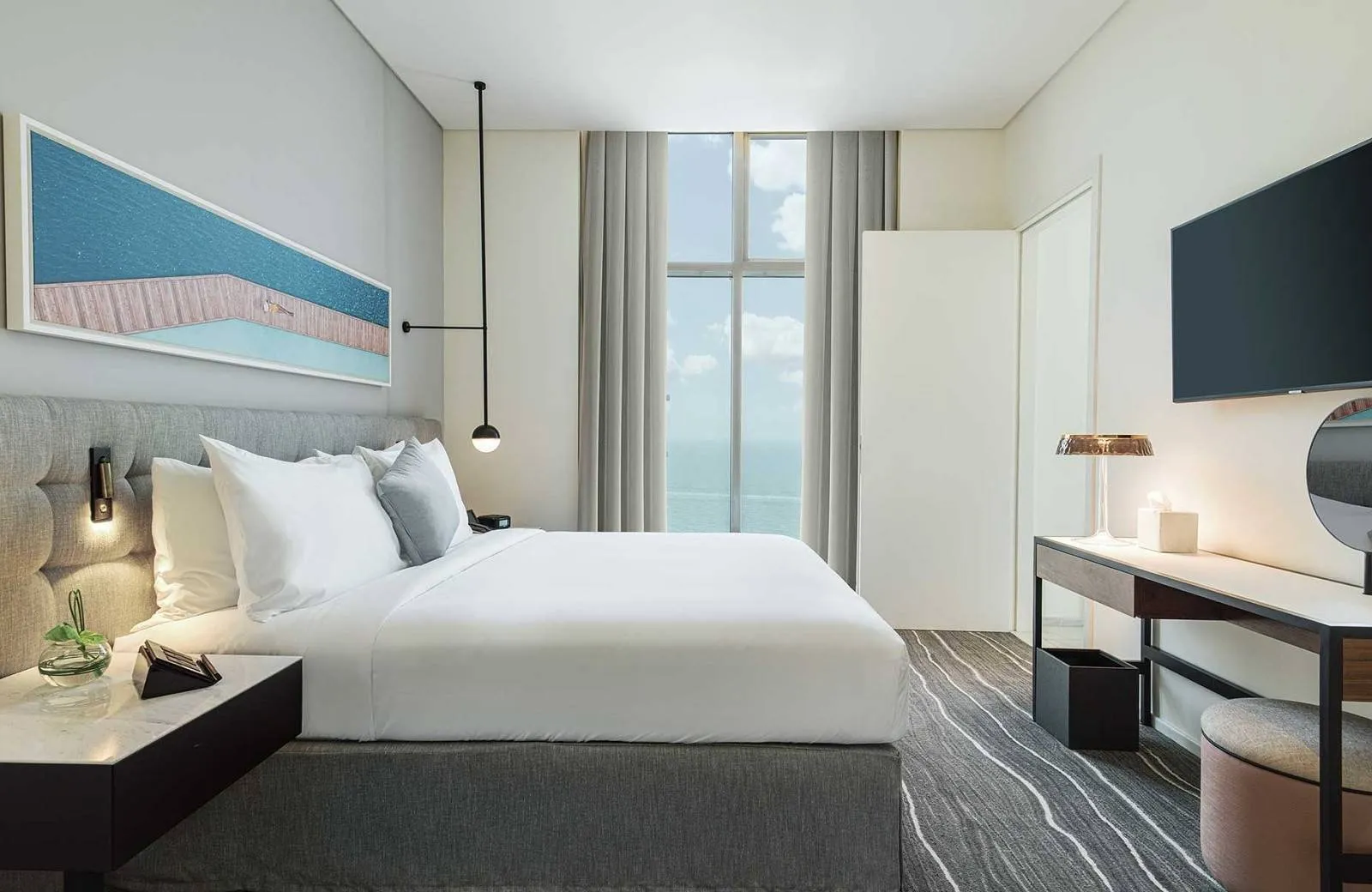 Th8 Palm Dubai Beach Resort Vignette Collection 5*