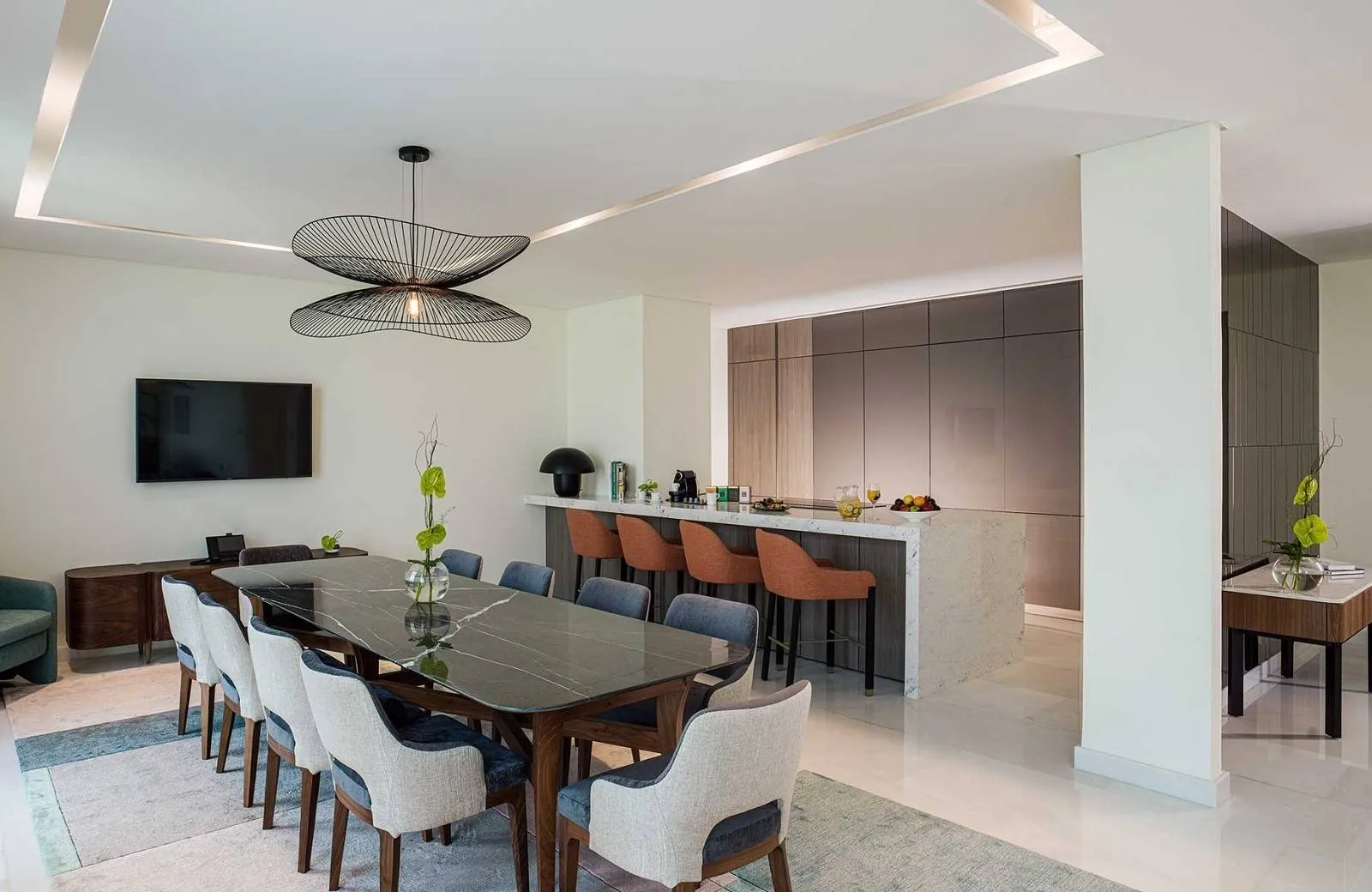 Th8 Palm Dubai Beach Resort Vignette Collection 5*