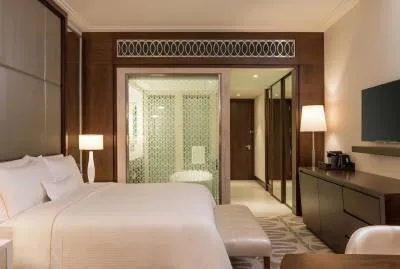 Hilton Dubai Al Habtoor City 5*