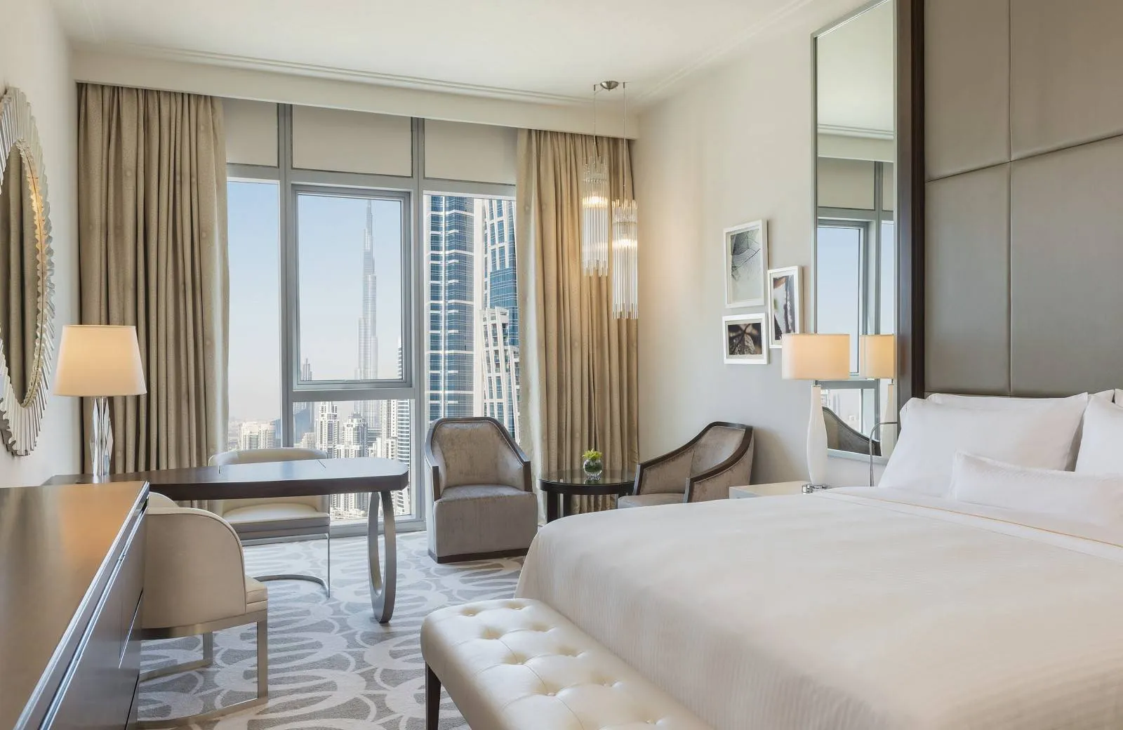 Hilton Dubai Al Habtoor City 5*