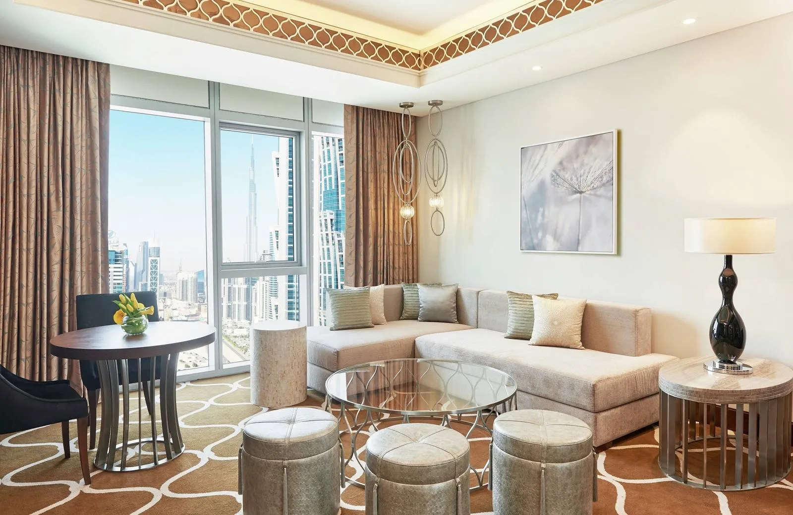 Hilton Dubai Al Habtoor City 5*