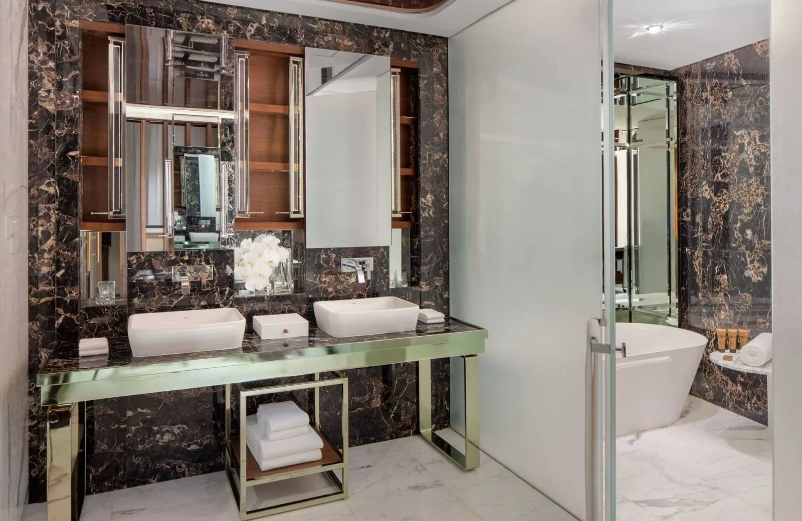 Paramount Hotel Dubai 5*