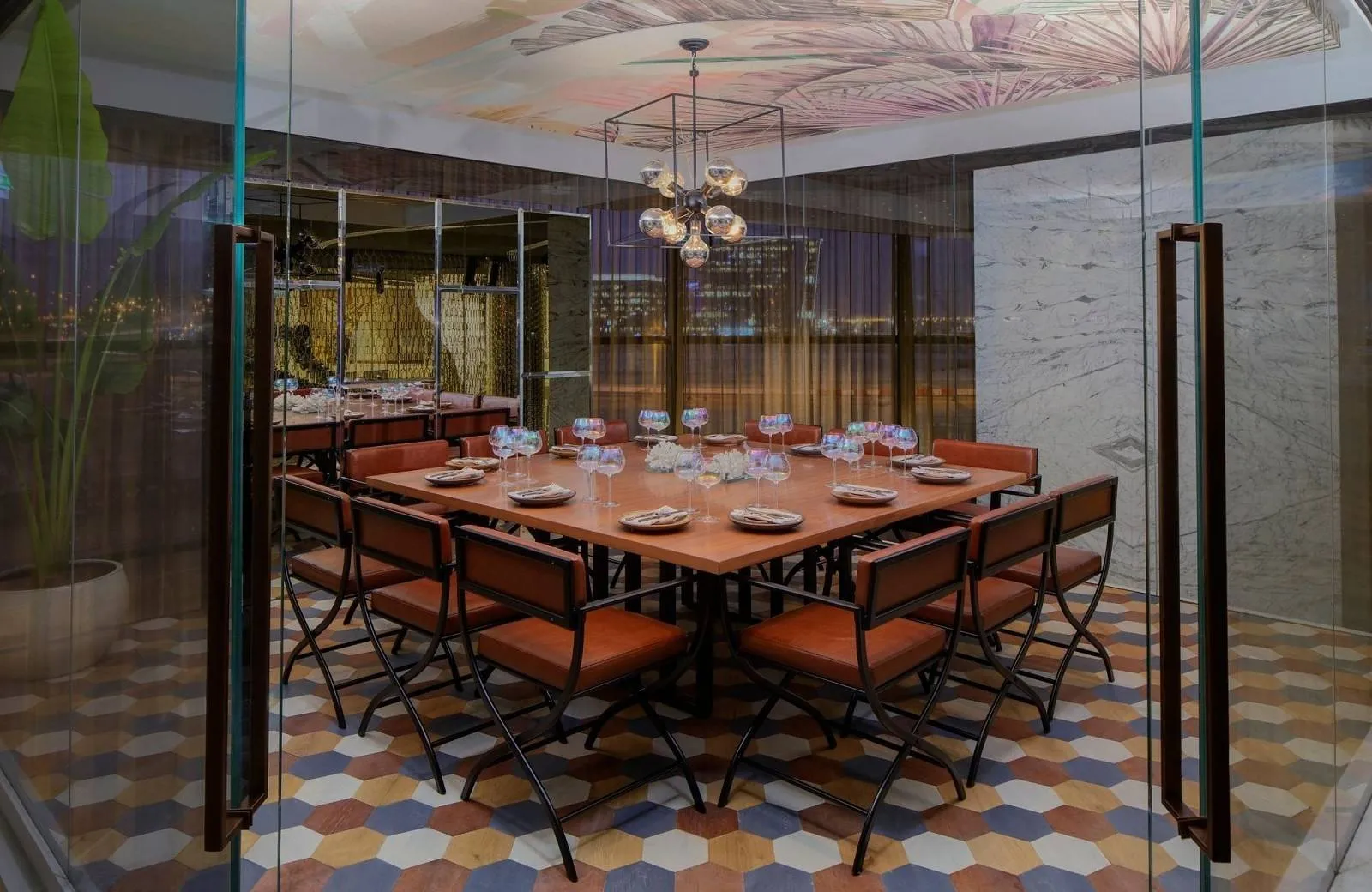 Paramount Hotel Dubai 5*