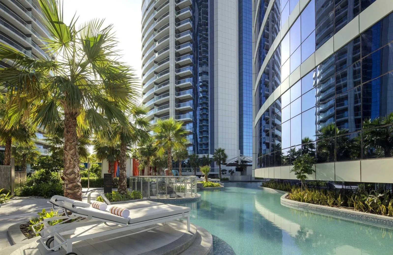 Paramount Hotel Dubai 5*