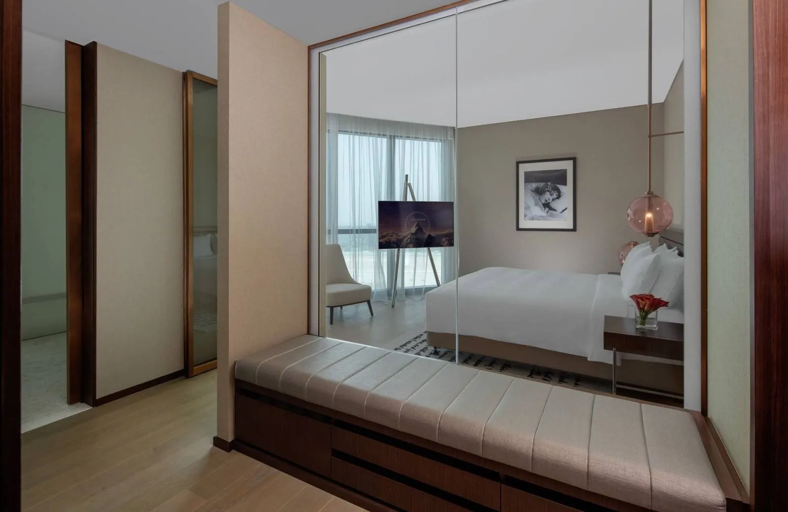 Paramount Hotel Dubai 5*