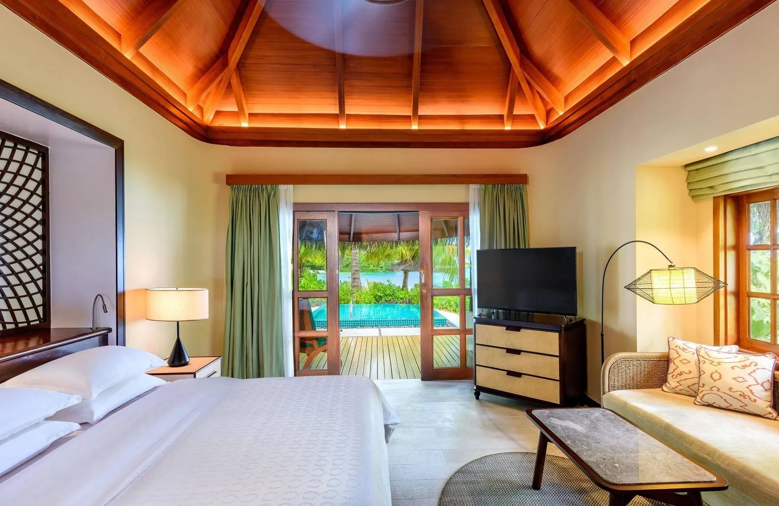 Sheraton Maldives Full Moon Resort & Spa 5*